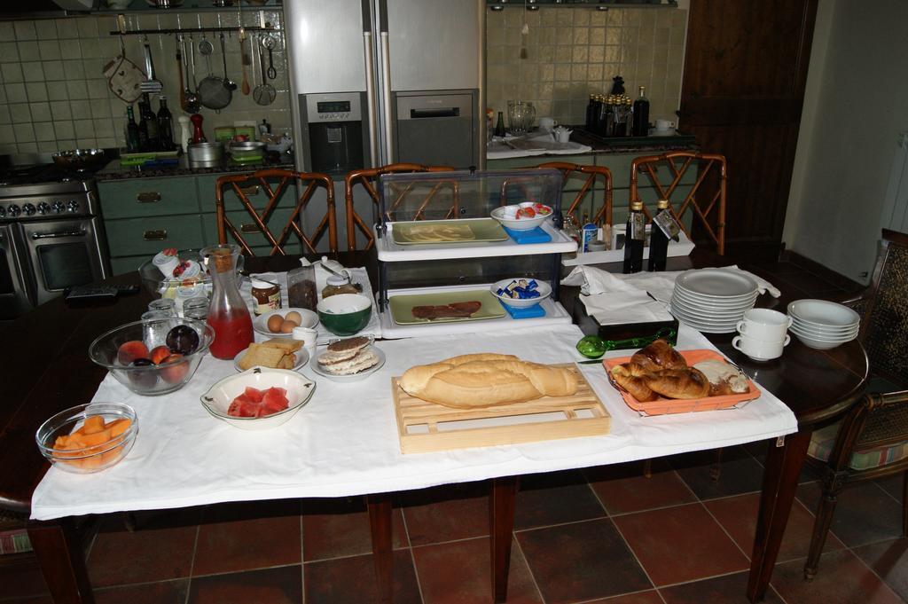 Casa Sorgente Bed and Breakfast San Costanzo Habitación foto